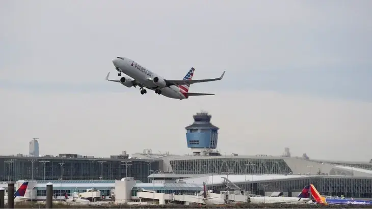 Nhiều hãng hàng không huỷ chuyến bay từ Venezuela